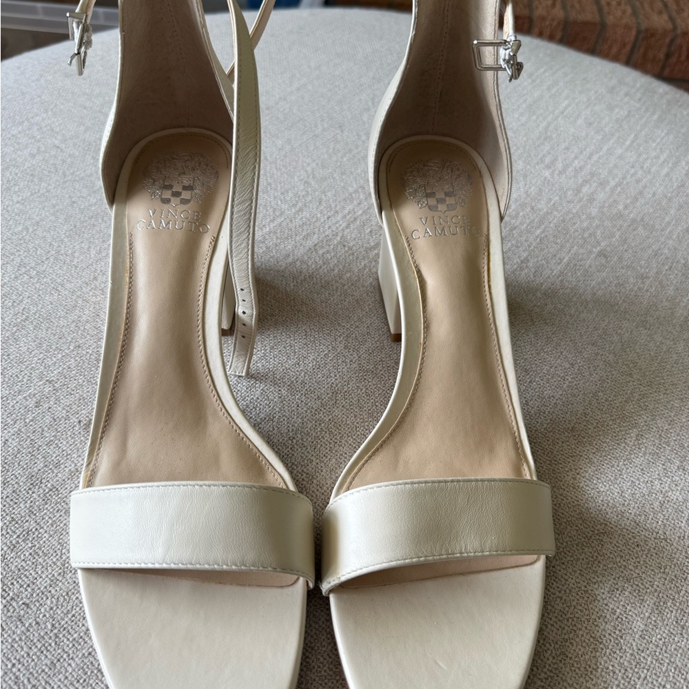 NEW Vince Camuto Cream Women's Heels Wedding